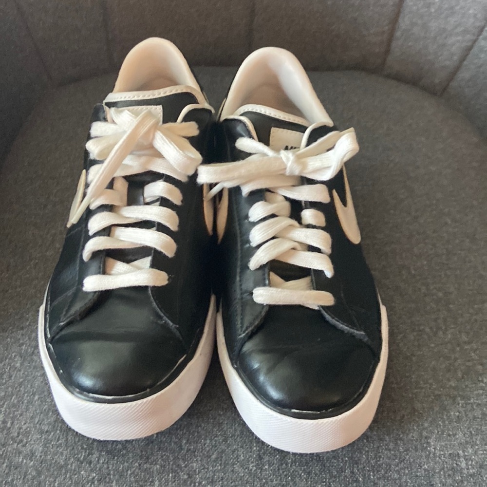 NIKE BRS Classic Low Black Leather Skateboard Sneakers Unisex Men Sz 7 Women Sz9
